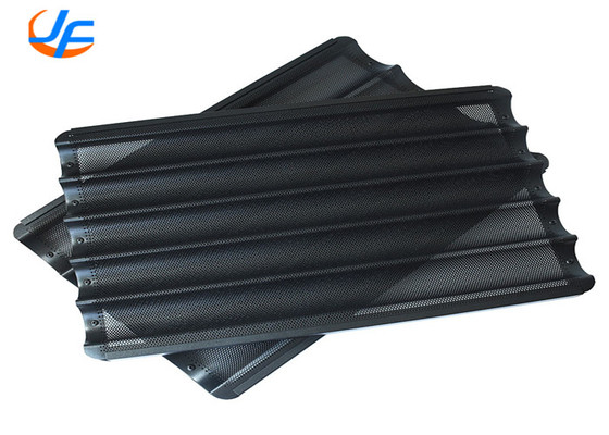 RK Bakeware China Foodservice 49035 5 Pan de pan de aluminio con cerradura única