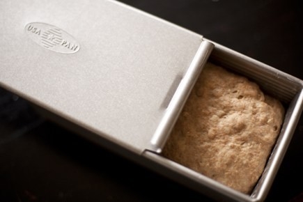 RK Bakeware China Foodservice NSF 750g Aluminio Pullman Pan de Pan Drop On Pan de Pan tapa Pullman Pan de Pan para la industria