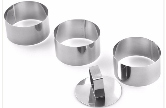 RK Bakeware China Foodservice NSF Postre redondo Anillos de pastel de acero inoxidable Color plateado