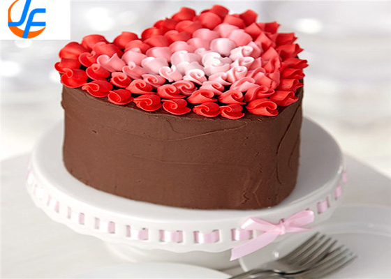 RK Bakeware China Foodservice NSF 142*134*55 Aluminio en forma de corazón Torta sartén de fondo suelto